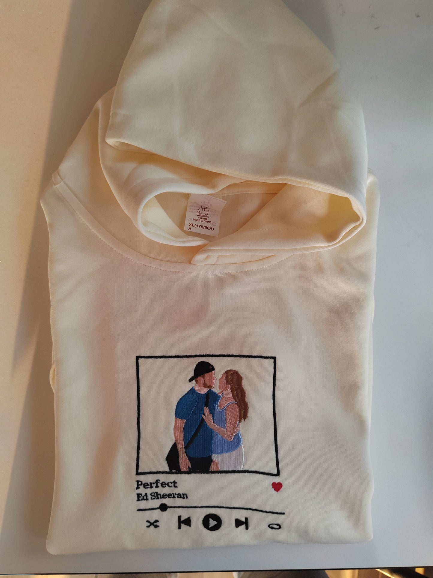 Mystichot Besticktes Sweatshirt mit Porträt eines Musikers, Geschenk für ein Paar und eine Familie