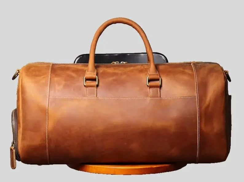 Personalized Full Grain Leather Duffel Bag for Men: A Distinctive Weekend and Travel Carry - on