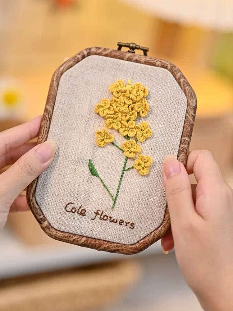 New Arrivals 3D Floral Beginner Embroidery Kit with Wooden Frame