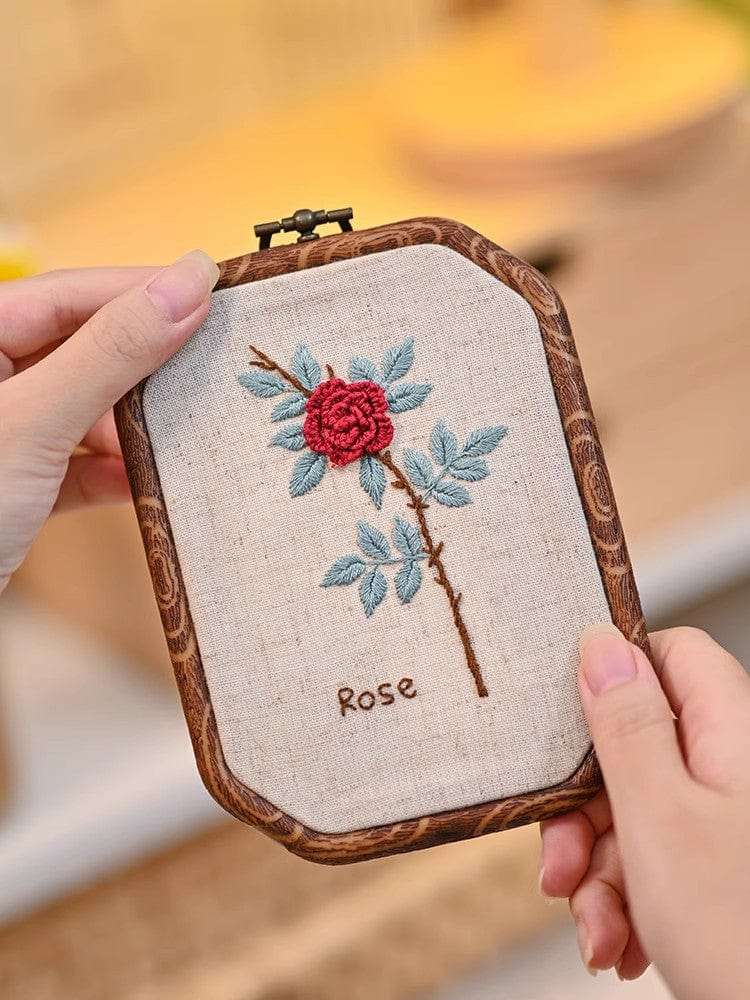 New Arrivals 3D Floral Beginner Embroidery Kit with Wooden Frame