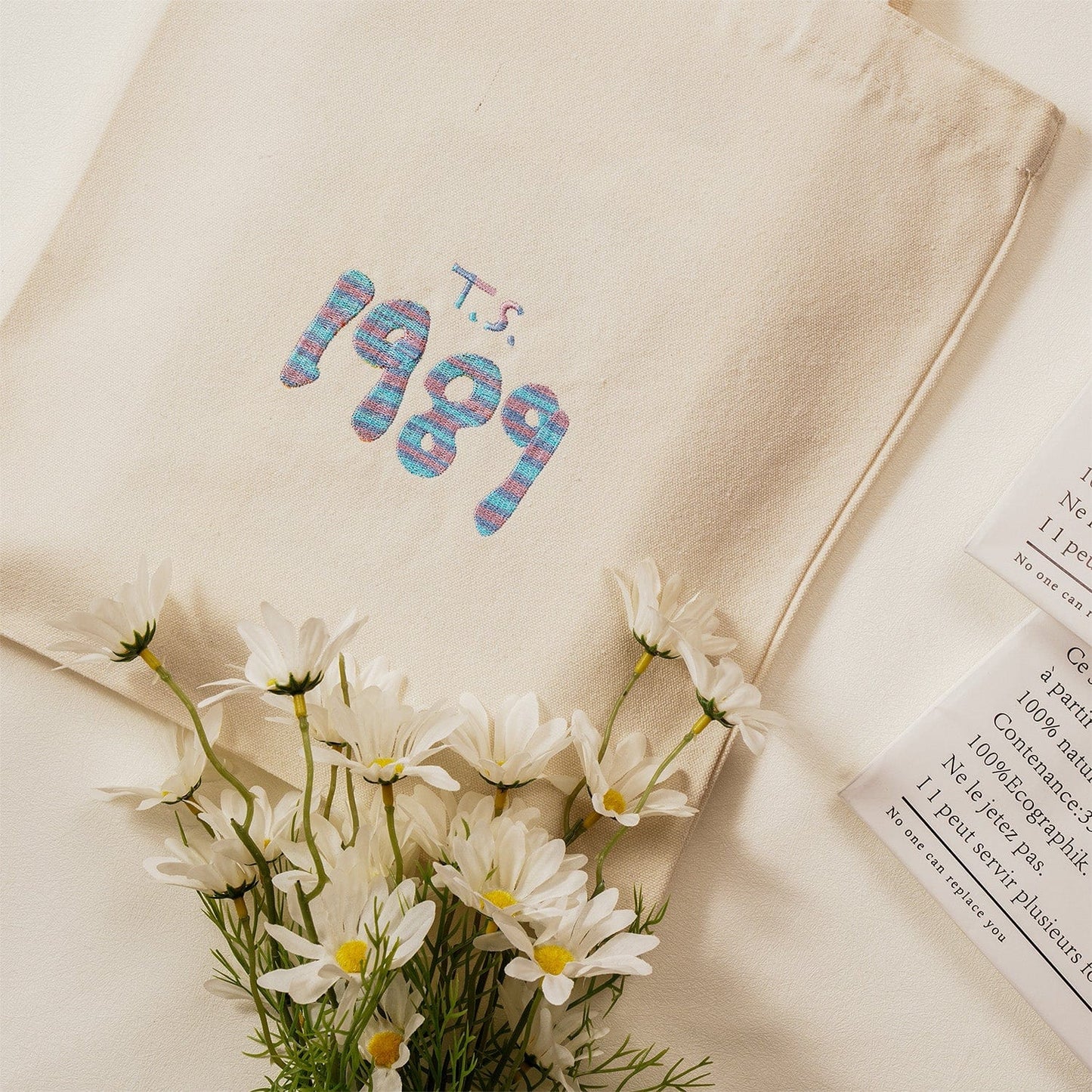 Canvas-Tasche mit individueller Stickerei und Musikalbum